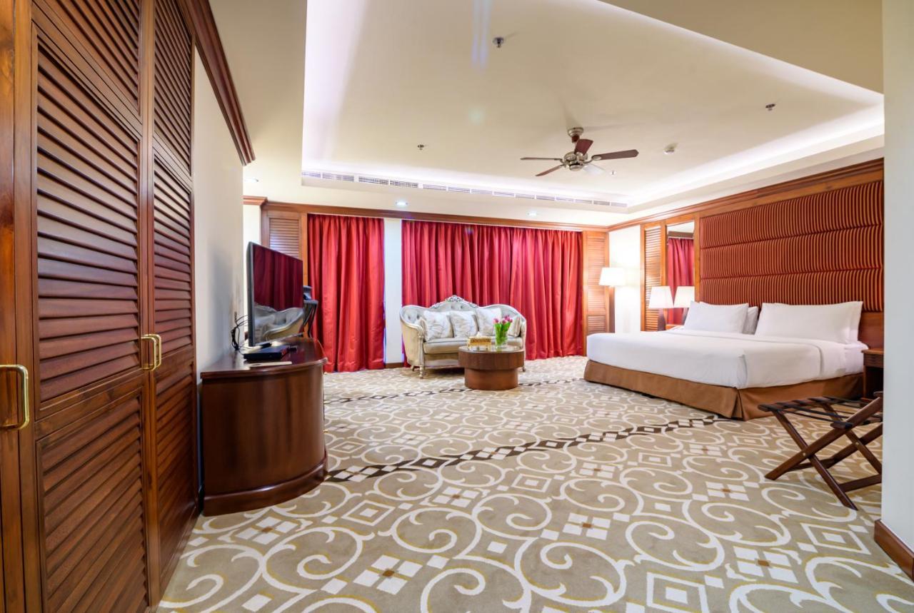 دانات منتجع جبل الظنة المظهر الخارجي الصورة A suite at the hotel